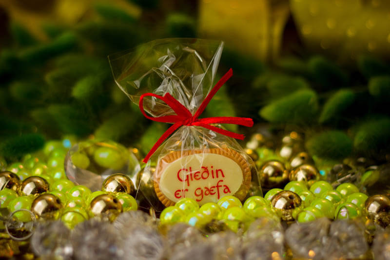 Valentine Day Chocolates - Coffee Biscuit with Chocolate in a Polybag with ribbon, 5g