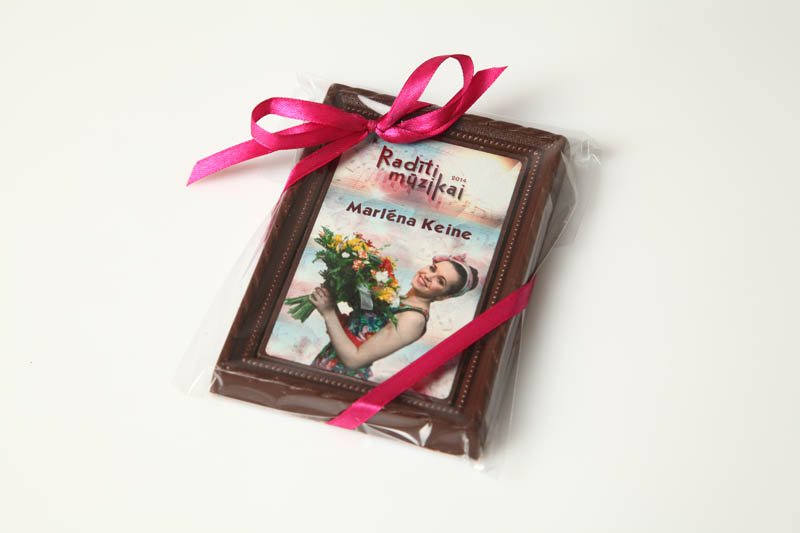 Anniversary Gifts - Framed Chocolate Picture in a Polybag with Ribbon, 90g