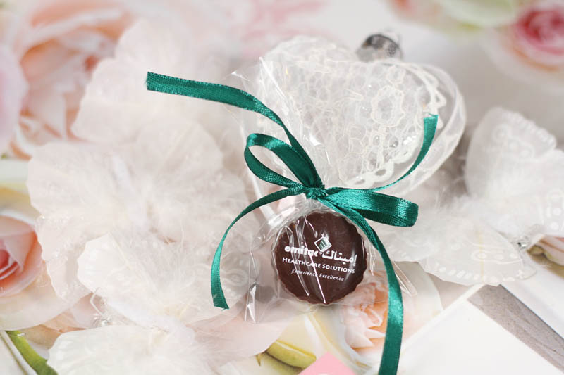 Praline with Hazel Nut Cream Filling in bag with ribbon, 13g