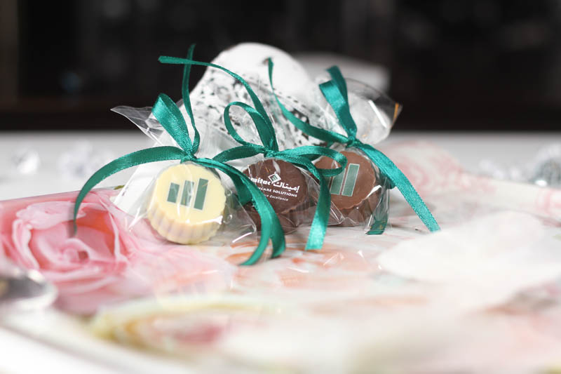 Praline with Hazel Nut Cream Filling in bag with ribbon, 13g