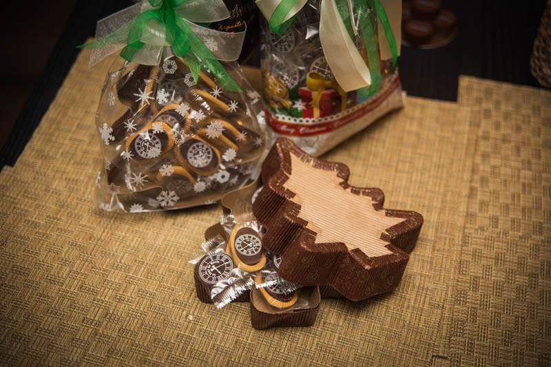 15 biscuits with chocolate in a fir tree shaped box + bag, 75g