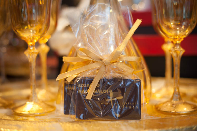 Golden Chocolate - Promotional Chocolate Bar in a Polybag with Ribbon, 20g