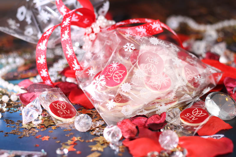 Round Chocolates - 38 Promotional Chocolates in a Bag with Ribbon, 110g