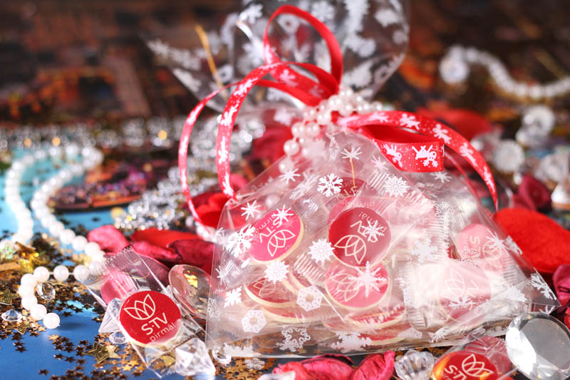 Round Chocolates - 38 Promotional Chocolates in a Bag with Ribbon, 110g