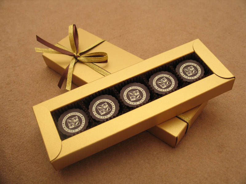 Golden Box - 5 Pralines with Hazel Nut Cream Filling in a box, 65g (13g x 5 pc)