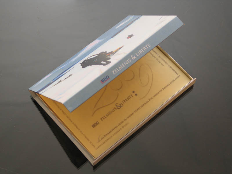 Dāvanu kastes - Šokolādes Tāfelīte kastītē ar magnētu, 275g